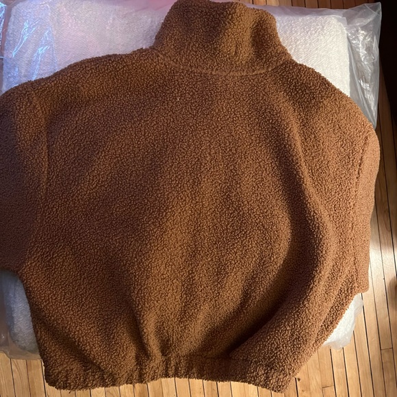 Universal Thread Sherpa Quarter Zip - Picture 2 of 2